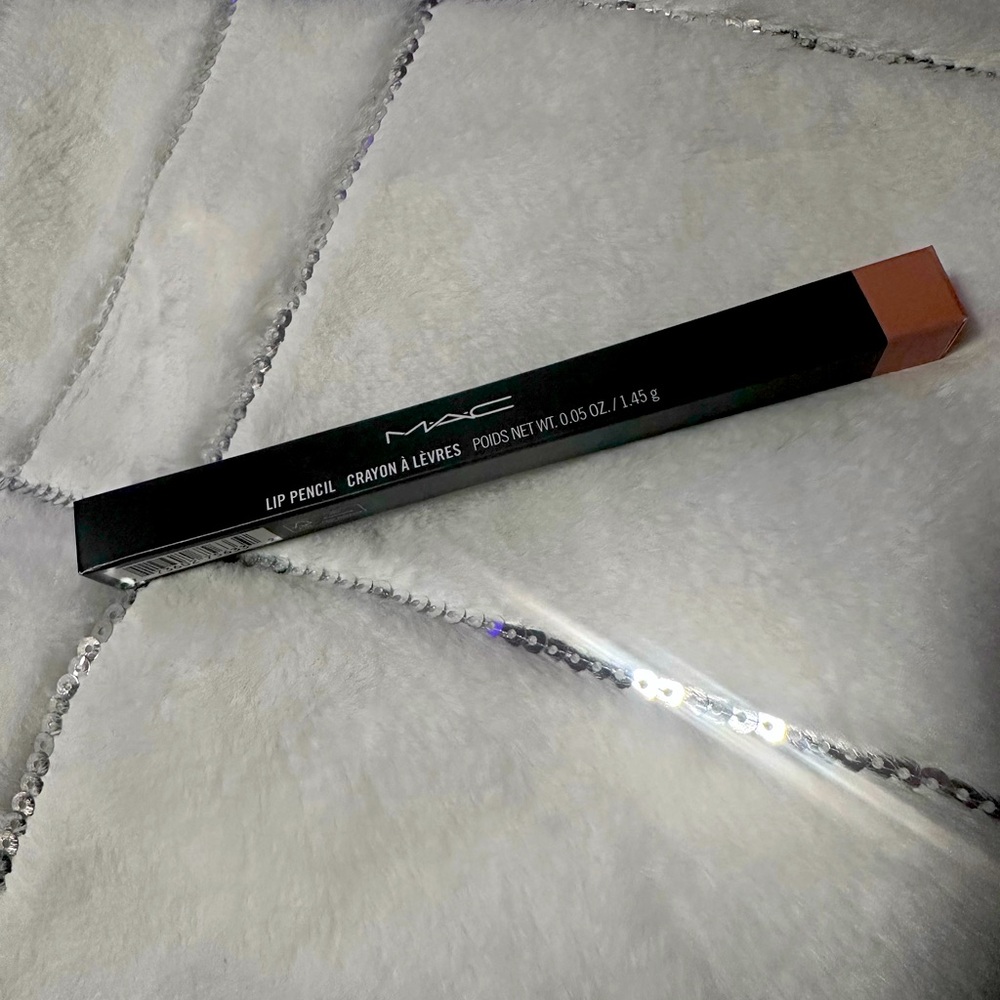 MAC Cosmetics Cool Spice Viral Lip Liner